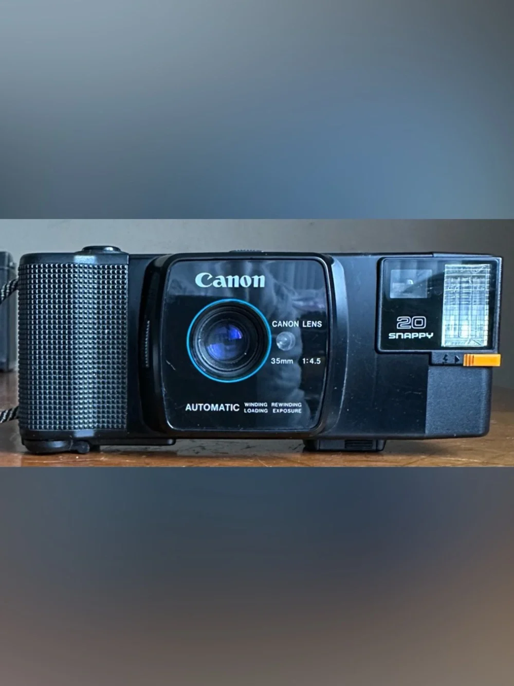 Vintage Canon Snappy 20 Automatic 35mm Film Compact Point & Shoot Camera